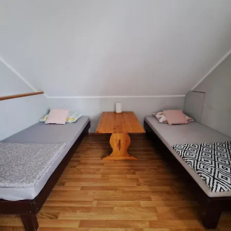 Noclegi Srebrna Gora 게스트하우스